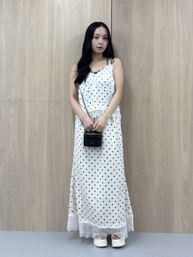 「CALNAMUR（カルナムール）のドット柄レース付きキャミソール（キャミソール、ホワイト系）」を使った、ayahaさん（レディース・155cm）の夏コーディネート