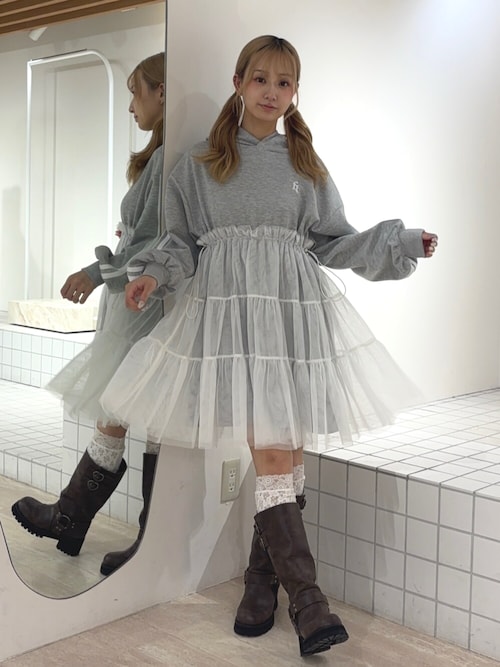 希空着用CALNAMUR 2WAYチュールオーバースウェットワンピース CALNAMUR ワンピース 2WAYチュールオーバースウェットワンピース