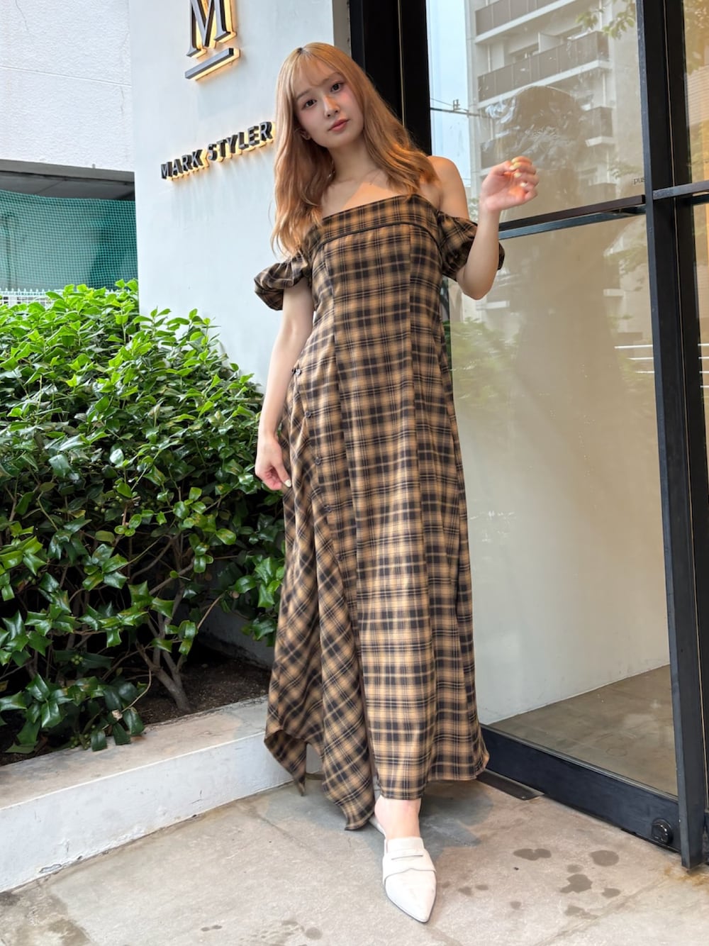 その他のワンピースを着用したレディースの夏コーディネートの1枚目の写真