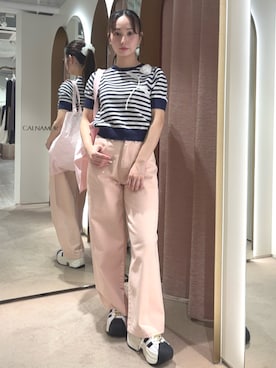 「CALNAMUR（カルナムール）のワイドシルエットカラーパンツ（デニムパンツ、ピンク系）」を使った、ayahaさん（レディース・155cm）の春コーディネート