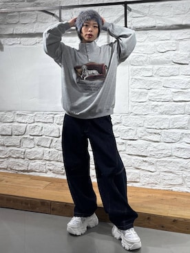 「PBLIM（ページボーイリム）の《UNISEX》フラップポケットデニム（デニムパンツ、ブルー系）」を使った、えみちさん（レディース・155cm）の秋コーディネート