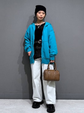 「PAGEBOY（ページボーイ）のプラットチャンキースニーカー【3サイズ展開・軽量】（スニーカー、ブラック系）」を使った、えみちさん（レディース・155cm）の春コーディネート