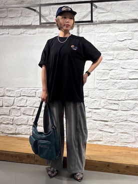 「PBLIM（ページボーイリム）の《UNISEX/３WAYで使える》７ポケットショルダーバッグ（ショルダーバッグ、ブルー系）」を使った、えみちさん（レディース・155cm）の春コーディネート