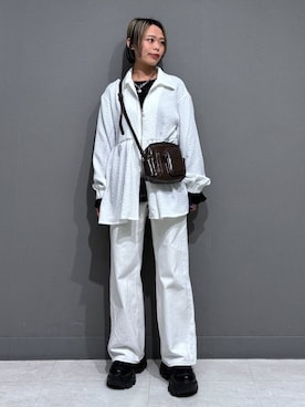 「PAGEBOY（ページボーイ）のプラットチャンキースニーカー【3サイズ展開・軽量】（スニーカー、ブラック系）」を使った、えみちさん（レディース・155cm）の春コーディネート