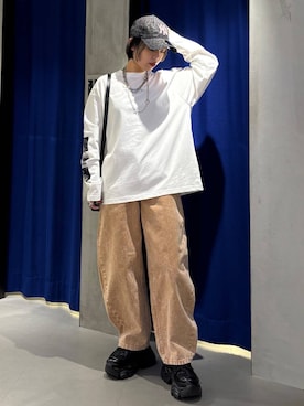 「PAGEBOY（ページボーイ）のプラットチャンキースニーカー【3サイズ展開・軽量】（スニーカー、ブラック系）」を使った、えみちさん（レディース・155cm）の春コーディネート