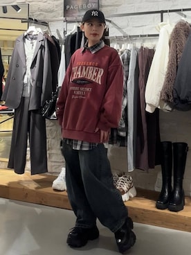 「PBLIM（ページボーイリム）の《UNISEX》スラブブリーチデニム（デニムパンツ）」を使った、えみちさん（レディース・155cm）の秋コーディネート