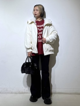 「PAGEBOY（ページボーイ）のアイテム（デニムパンツ）」を使った、えみちさん（レディース・155cm）の冬コーディネート