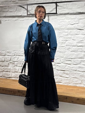 「PAGEBOY（ページボーイ）の〈接触冷感機能付き〉レザーライクフレアスカート（スカート、ブラック系）」を使った、えみちさん（レディース・155cm）の秋コーディネート