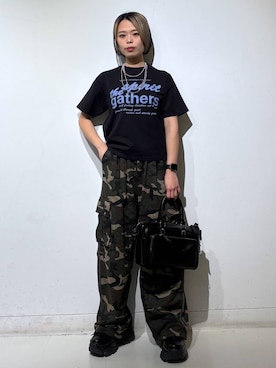 「PAGEBOY（ページボーイ）のプラットチャンキースニーカー【3サイズ展開・軽量】（スニーカー、ブラック系）」を使った、えみちさん（レディース・155cm）の春コーディネート