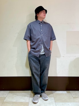 「OVERRIDE」｜「アイテム（スリッポン）」を使った、ひろあきさん（メンズ・168cm）の秋コーディネート