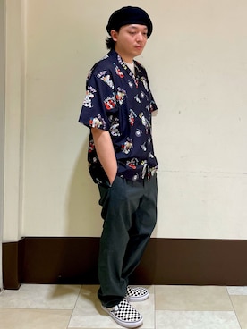 「OVERRIDE」｜「アイテム（スリッポン）」を使った、ひろあきさん（メンズ・168cm）の春コーディネート