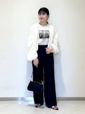 「ストレートパンツ」｜「アイテム（ブルゾン）」を使った、めいさん（レディース・159cm）の春コーディネート