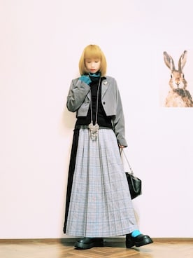 「アイテム（ブローチ/コサージュ）」を使った、あいさん（レディース・153cm）の秋コーディネート