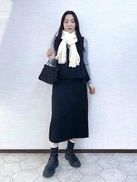 「アイテム（ジャンパースカート）」を使った、RYO.さん（レディース・165cm）の冬コーディネート