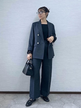 「アイテム（スラックス）」を使った、RYO.さん（レディース・165cm・20代）の秋コーディネート