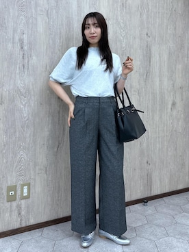 「アイテム（ローファー、シルバー系）」を使った、RYO.さん（レディース・165cm）の秋コーディネート