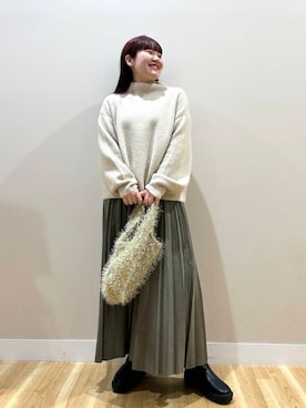 「アイテム（ノーカラーコート、ブラウン系）」を使った、みよしさん（レディース・159cm）の冬コーディネート