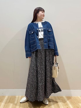 「アイテム（スリッポン）」を使った、みよしさん（レディース・159cm）の夏コーディネート