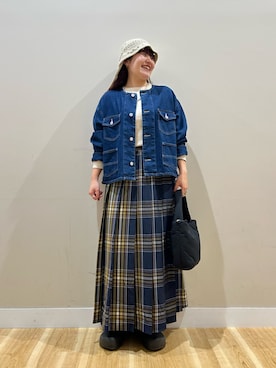 「アイテム（帽子）」を使った、みよしさん（レディース・159cm）の秋コーディネート