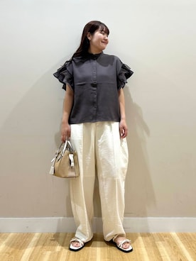 「イエベ春」｜「アイテム（グレー系）」を使った、みよしさん（レディース・159cm）の夏コーディネート