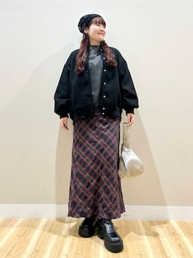 「SMELLY（スメリー）のシャギービーニー（ニットキャップ/ビーニー）」を使った、みよしさん（レディース・159cm）の冬コーディネート