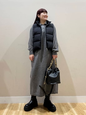 「アイテム（ダウンベスト）」を使った、みよしさん（レディース・159cm）の秋コーディネート