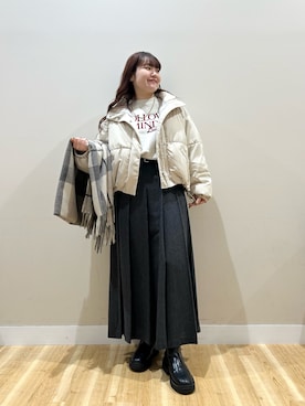 「アイテム（マフラー）」を使った、みよしさん（レディース・159cm）の秋コーディネート