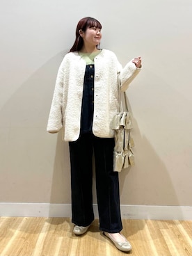 「アイテム（ノーカラーコート）」を使った、みよしさん（レディース・159cm）の冬コーディネート