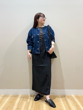 「アイテム（デニムジャケット）」を使った、みよしさん（レディース・159cm）の秋コーディネート