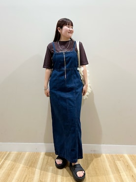 「ITEMS URBANRESEARCH（アイテムズ アーバンリサーチ）のアイテム（Tシャツ/カットソー）」を使った、みよしさん（レディース・159cm）の夏コーディネート