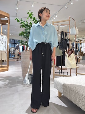 「Jena espace merveilleux(ジェナ エスパスメルヴェイユ)の【抜け感/上品】シアーデニムドルマンシャツ(シャツ/ブラウス、ブルー系)」を使った、おみつさん(レディース・147cm)の夏コーディネート