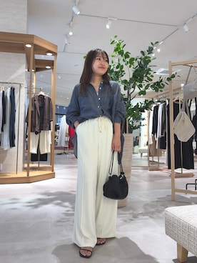 「Jena espace merveilleux(ジェナ エスパスメルヴェイユ)の【程よい抜け感】シアーデニムシャツ(シャツ/ブラウス、ブルー系)」を使った、おみつさん(レディース・147cm)の春コーディネート