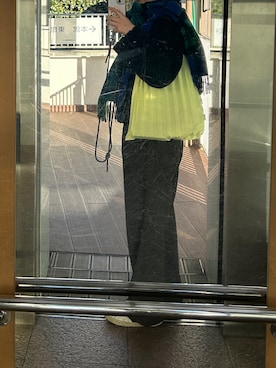 「アイテム（マフラー）」を使った、きみさん（レディース・165cm）の秋コーディネート