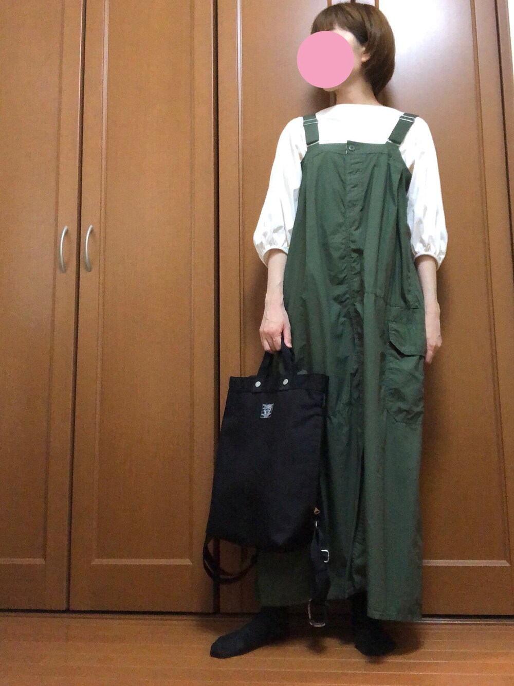 「アラフィフ、アラフィフコーデ、休日スタイル、休日コーデ、ジャンパースカート、しまむら、ユニクロ、UNIQLO、LOGOS DAYS、プチプラ、プチプラコーデ」｜「UNIQLOのマーセライズコットンボリュームスリーブT（7分袖）（Tシャツ/カットソー、ホワイト系）」を使った、すずめさん（レディース・160cm）の夏コーディネートの1枚目の写真