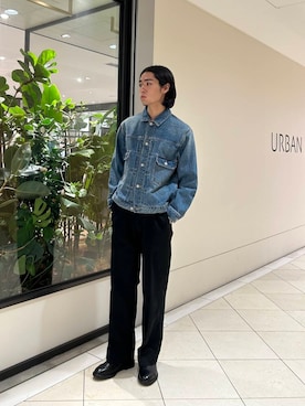 「アイテム（デニムジャケット）」を使った、智哉さん（メンズ・177cm）の夏コーディネート