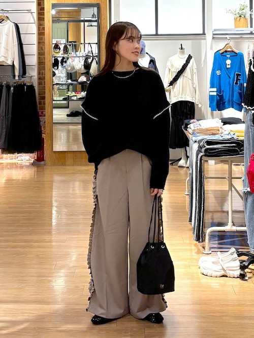 セール】サイドフリルワイドパンツ 152669（その他パンツ）｜LOWRYS