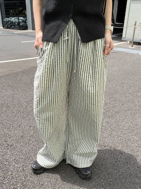 「LOWRYS FARM（ローリーズファーム）のメランジニットポロカーディガン５Ｓ　660506（Tシャツ/カットソー、ブラック系）」を使った、kuboさん（レディース・161cm）の春コーディネート