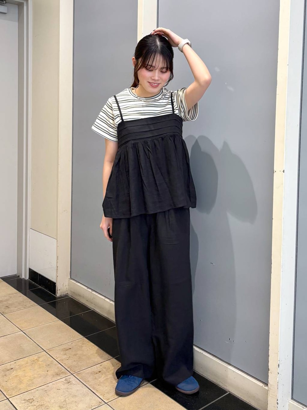 「着痩せ・細見え、高見え、体型カバー、春コーデ、ローリーズスタイル_LOWRYS FARM、LOWRYS FARM、春色、春服みてみて、セットアップ、夏コーデ、Tシャツ、カジュアル、カジュアルコーデ」｜「LOWRYS FARMのフライスチビＴシャツＳＳ 111954（Tシャツ/カットソー、ホワイト系）」を使った、kuboさん（レディース・161cm）の春コーディネートの1枚目の写真