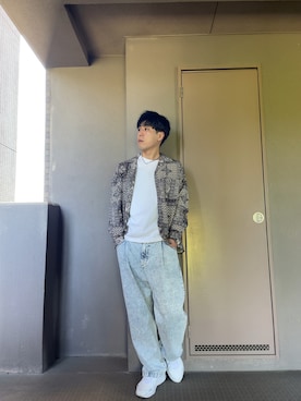 「CPCM」｜「アイテム（チノパンツ）」を使った、zowさん（メンズ・168cm）の春コーディネート