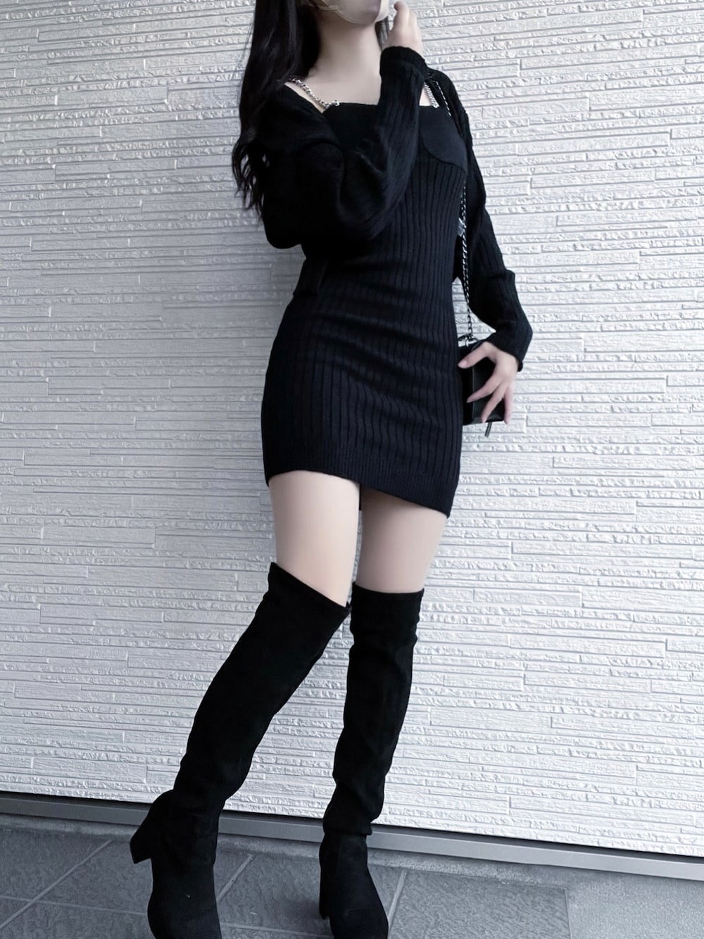 「グレイル、グレイルコーデ、GRL、GRLグレイル、grlコーデ、プチプラ、プチプラコーデ、韓国ファッション、韓国コーデ、韓国好きな人と繋がりたい、韓国スタイル、韓国ガーリー、骨格ウェーブ、お洒落さんとつながりたい、大人かわいい」｜「GRLのアイテム（ワンピース、ブラック系）」を使った、𝙉𝙀𝙊 ♡さん（レディース・157cm）の秋コーディネートの1枚目の写真