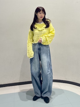 「w closet（ダブルクローゼット）の透かし編みフリルニット（パーカー、イエロー系）」を使った、アベさん（レディース・164cm）の春コーディネート