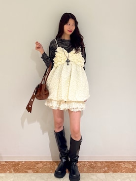 「w closet（ダブルクローゼット）のアイテム（Tシャツ/カットソー）」を使った、アベさん（レディース・163cm）の秋コーディネート