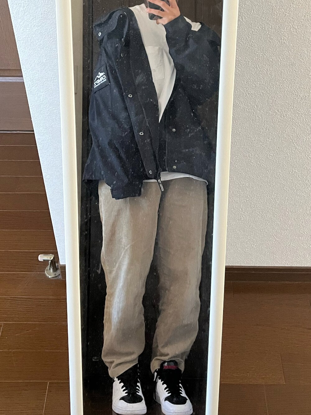 「低身長、ストリート、秋のコーデ」｜「Samansa Mos2 blueのアイテム（パンツ、ベージュ系）」を使った、Maikaさん（レディース・151cm）の秋コーディネートの1枚目の写真