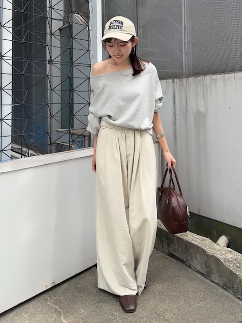 ボンディングオフショルスウェット　アイボリー セール】オフショルスウェット（スウェット）｜Ungrid（アン