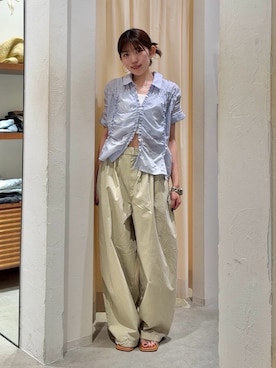 「Ungrid（アングリッド）のバレルレッグタックパンツ（その他パンツ、ベージュ系）」を使った、多田詩音さん（レディース・152cm）の夏コーディネート