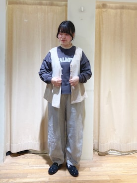 「アイテム（ドレスシューズ、グレー系）」を使った、春さん（レディース・157cm）の冬コーディネート