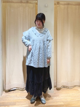 「アイテム（ドレスシューズ、グリーン系）」を使った、春さん（レディース・157cm）の春コーディネート