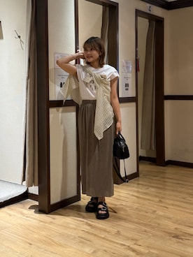 「ナロースカート」｜「アイテム（サンダル）」を使った、himeさん（レディース・160cm）の夏コーディネート