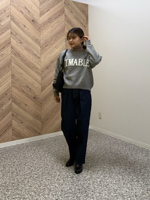 シャギーロゴニットプルオーバー