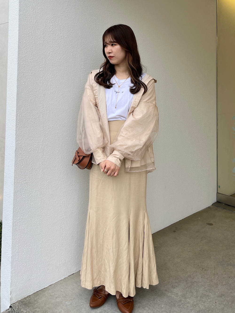 yunaさんの「S179 TS ロゴTシャツ（agnes b.）」を使ったコーディネートの1枚目の写真